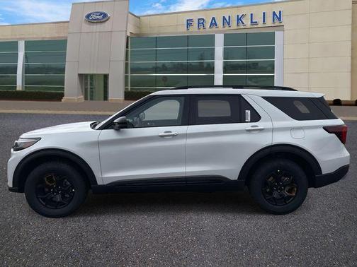 Star White 2026 Ford Explorer Tremor