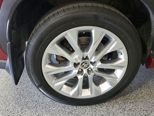 Ruby Flare Pearl 2020 Toyota Highlander Limited
