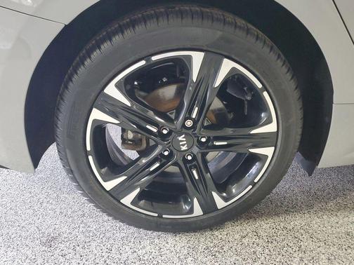 2021 Kia K5 GT-Line