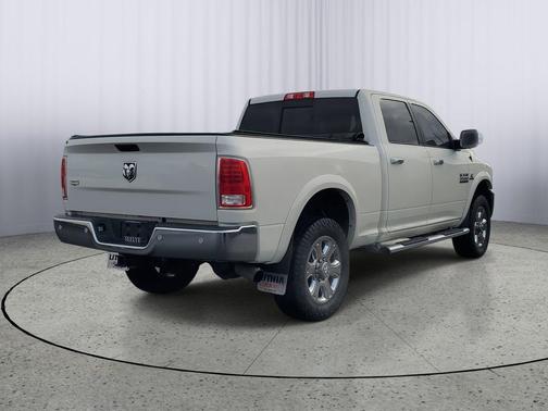 2018 RAM 3500 Laramie Crew Cab 4x4 6'4' Box