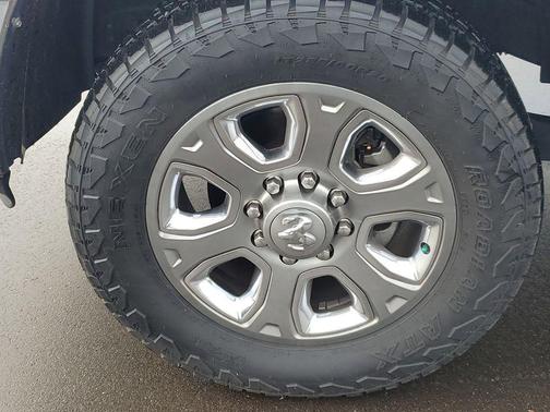 2018 RAM 3500 Laramie Crew Cab 4x4 6'4' Box
