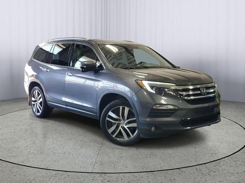 Modern Steel Metallic 2018 Honda Pilot Touring