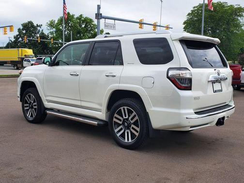 Blizzard Pearl 2017 Toyota 4Runner Limited