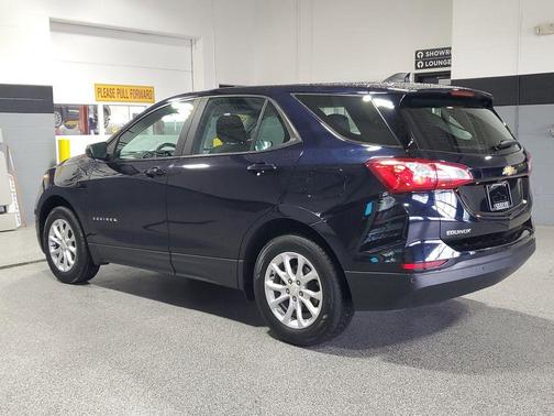 Midnight Blue Metallic 2021 Chevrolet Equinox LS