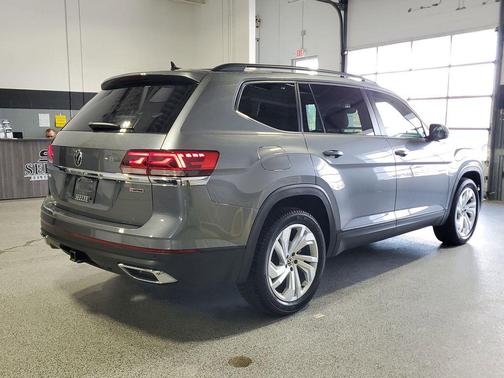 2021 Volkswagen Atlas 3.6L SE w/Technology