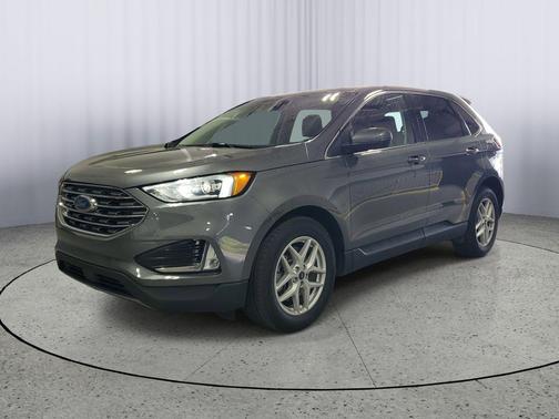 Carbonized Gray Metallic 2021 Ford Edge SEL