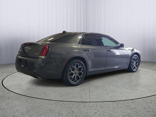 2017 Chrysler 300 S