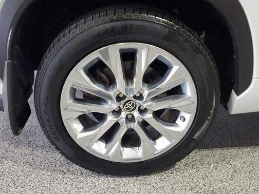 2022 Toyota Highlander Limited