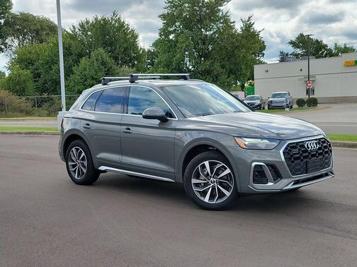 2023 Audi Q5 45 S line Premium Plus