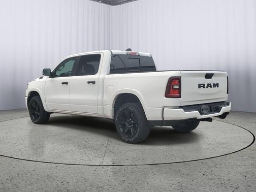 Bright White Clearcoat 2025 RAM 1500 Big Horn/Lone Star