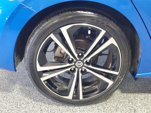 Electric Blue Metallic 2022 Nissan Sentra SR