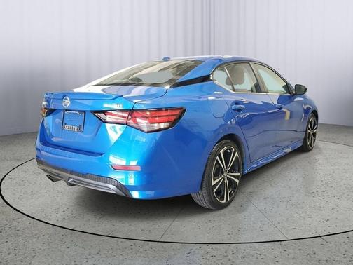 Electric Blue Metallic 2022 Nissan Sentra SR