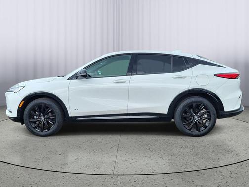 Summit White 2025 Buick Envista Sport Touring FWD