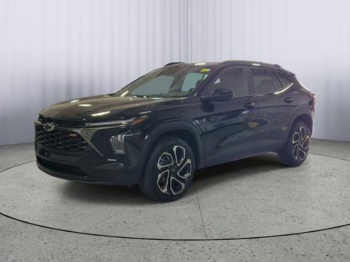 Mosaic Black Metallic 2025 Chevrolet Trax FWD 2RS