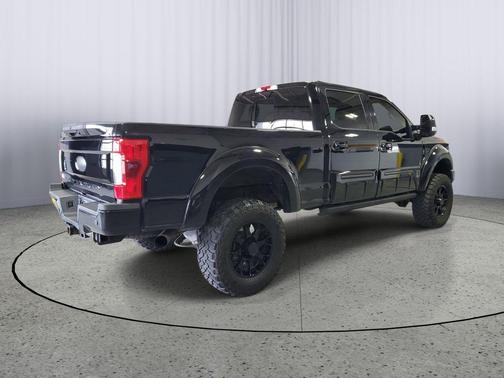 Shadow Black 2018 Ford F-250 Lariat