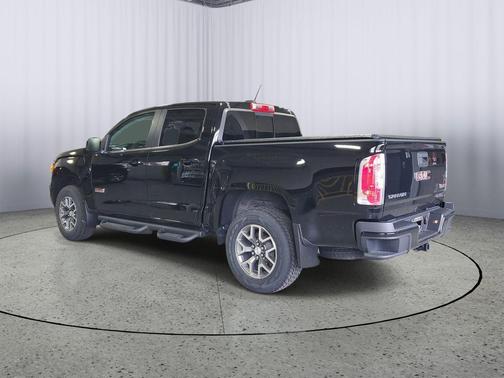 Onyx Black 2017 GMC Canyon SLE