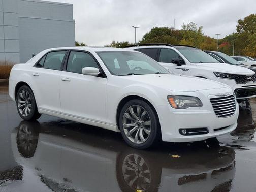 2014 Chrysler 300 S