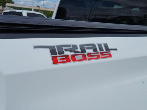2021 Chevrolet Silverado 1500 Custom Trail Boss