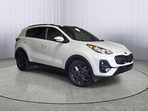 Snow White Pearl 2021 Kia Sportage S