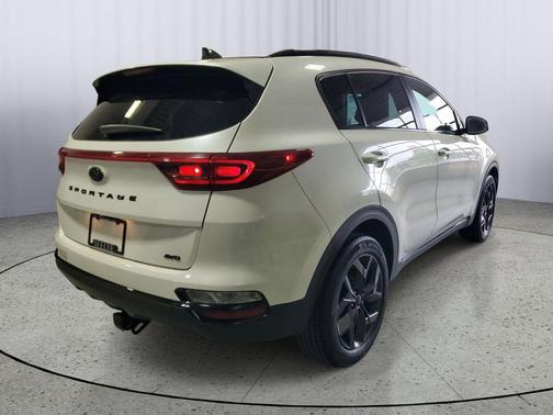 Snow White Pearl 2021 Kia Sportage S
