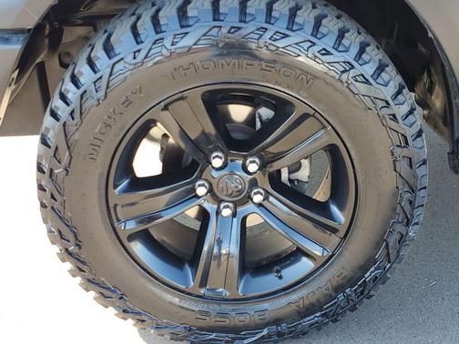 2024 RAM 1500 Classic Warlock Crew Cab 4x4 5'7' Box