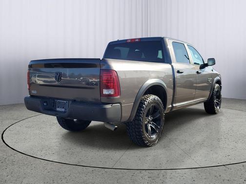 2024 RAM 1500 Classic Warlock Crew Cab 4x4 5'7' Box