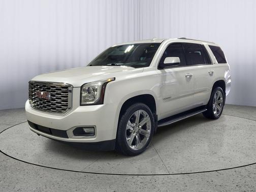 White 2016 GMC Yukon SLT