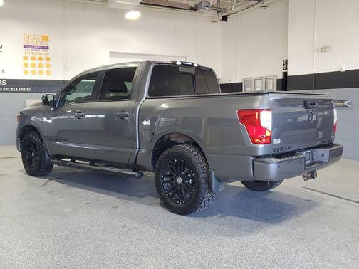 2019 Nissan Titan SV