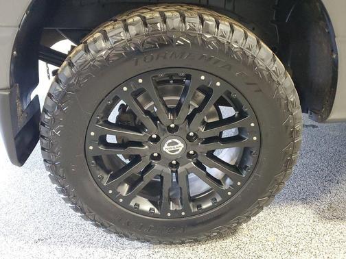 2019 Nissan Titan SV