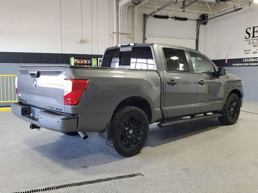 2019 Nissan Titan SV