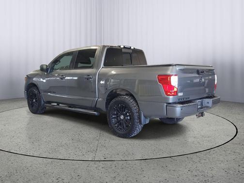 2019 Nissan Titan SV