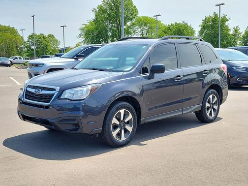 Dark Gray Metallic 2017 Subaru Forester 2.5i