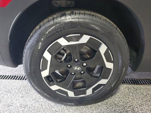 Phantom Black 2024 Hyundai SANTA FE SE