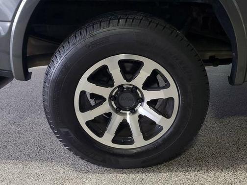 Ruby Red Metallic Tinted Clearcoat 2016 Ford F-150 XLT