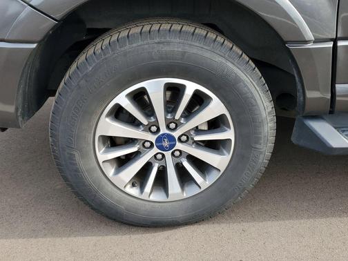 2017 Ford Expedition EL XLT