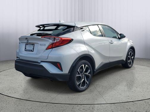 2021 Toyota C-HR XLE