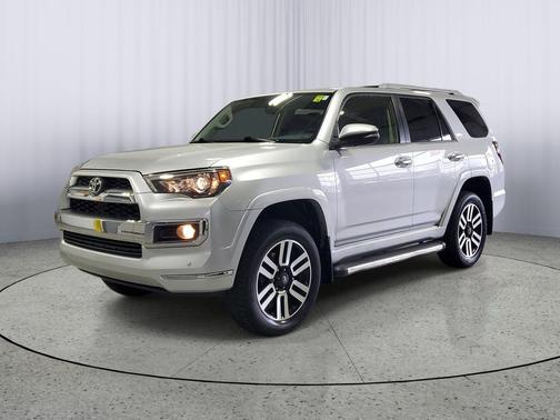 Classic Silver Metallic 2018 Toyota 4Runner Limited