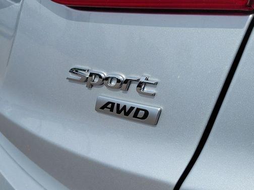 Sparkling Silver 2017 Hyundai Santa Fe Sport 2.4L