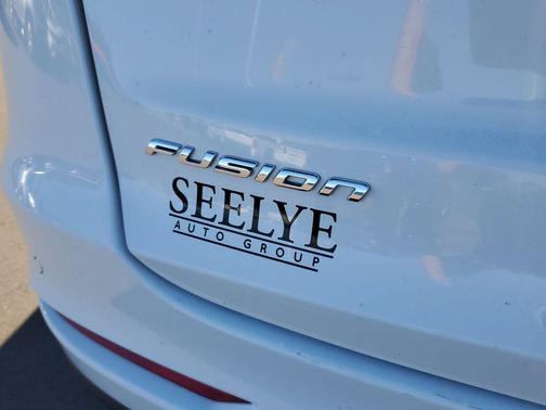 2020 Ford Fusion SEL
