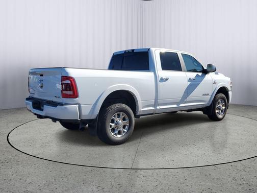 2020 RAM 2500 Laramie Crew Cab 4X4 6'4' Box