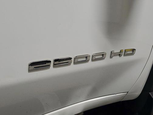 Summit White 2020 GMC Sierra 2500 SLE