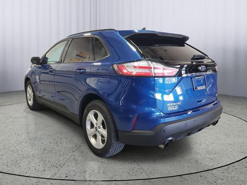 Atlas Blue Metallic 2020 Ford Edge SE