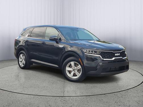 Ebony Black 2023 Kia Sorento LX
