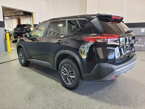 Super Black 2023 Nissan Rogue S