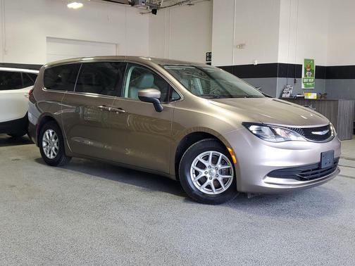 2017 Chrysler Pacifica Touring