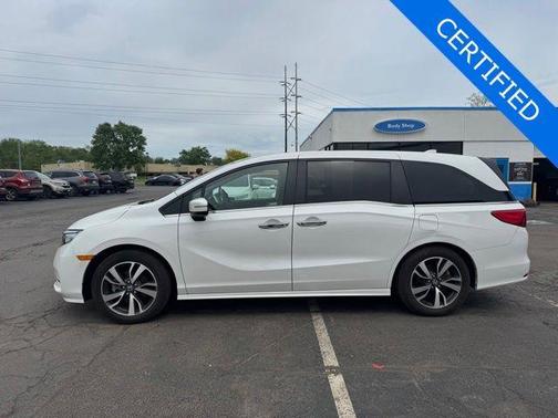 Platinum White Pearl 2024 Honda Odyssey Touring