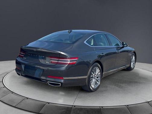 Makalu Gray 2023 Genesis G80 2.5T