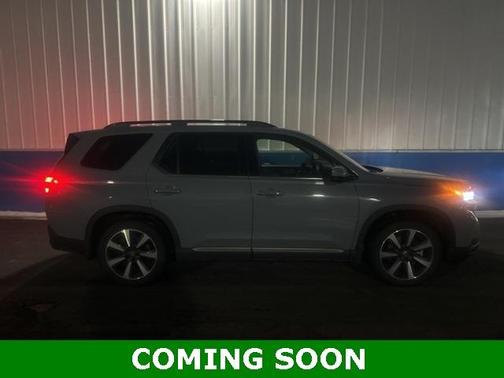 2023 Honda Pilot Elite