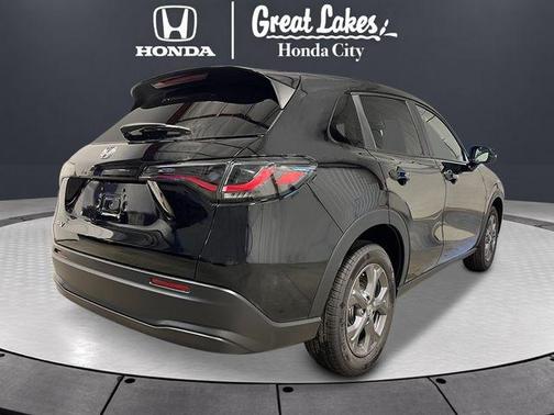 Black 2027 Honda HR-V LX