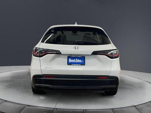 Platinum White Pearl 2025 Honda HR-V LX